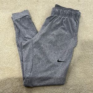 Mens Nike Jogger Dri-Fit Standard Fit.